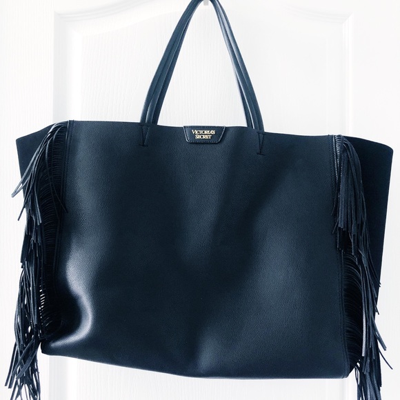 Victoria's Secret Handbags - Victoria’s Secret black faux leather bag w/fringe
